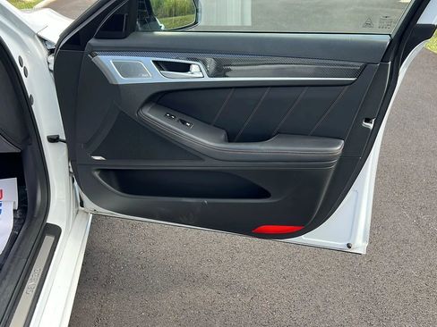 Used 2018 Genesis G80 3.3T Sport image 16