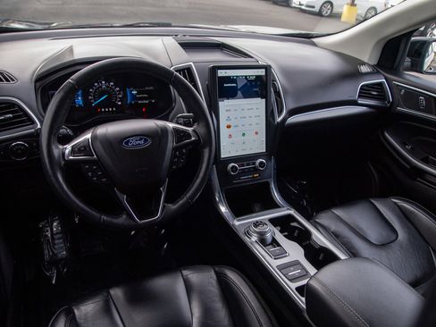 Used 2022 Ford Edge Titanium image 26
