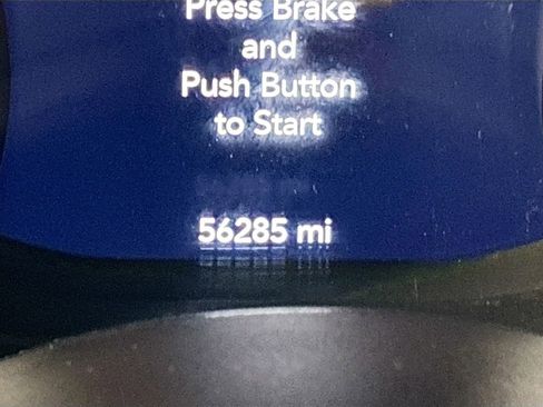 Used 2022 Jeep Wrangler Unlimited Rubicon w/ Cold Weather Group AWD/4WD image 14
