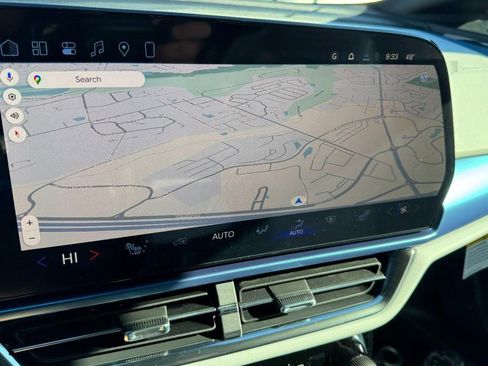 New 2026 Chevrolet Equinox EV LT image 35