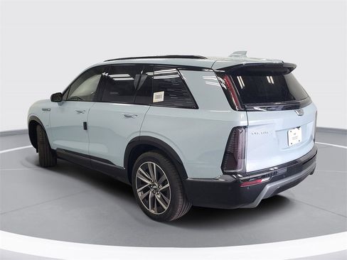 New 2026 Cadillac Vistiq Sport w/ LPO, Floor Liner Package image 4