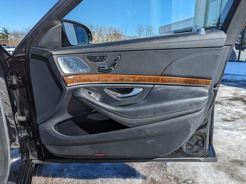 Used 2015 Mercedes-Benz S 550 4MATIC Sedan image 33