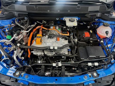 Used 2025 Chevrolet Equinox EV RS w/ Active Safety Package 3 image 28