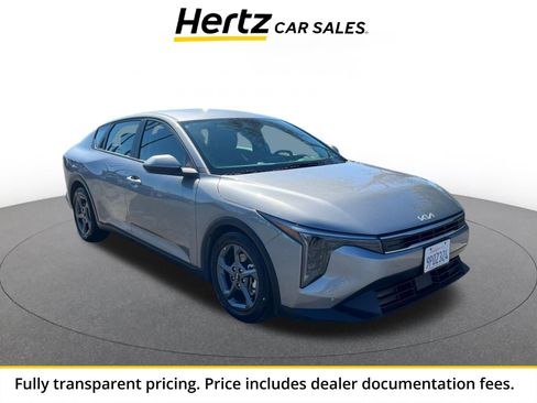 Used 2025 Kia K4 FWD image 1