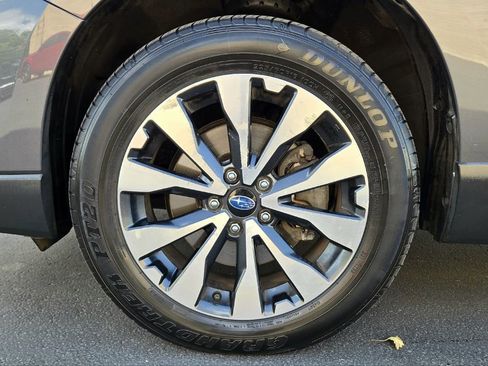 Used 2019 Subaru Outback 3.6R Limited image 16