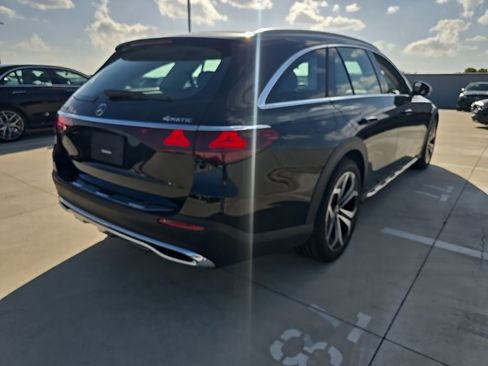 Used 2025 Mercedes-Benz E 450 4MATIC All-Terrain Wagon image 9