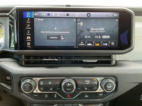 New 2025 Jeep Gladiator Sport image 12