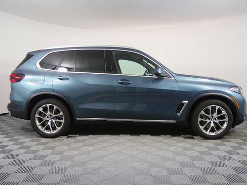 Certified 2025 BMW X5 xDrive40i image 2
