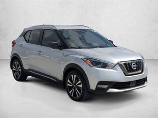 Used 2020 Nissan Kicks SR FWD video 3