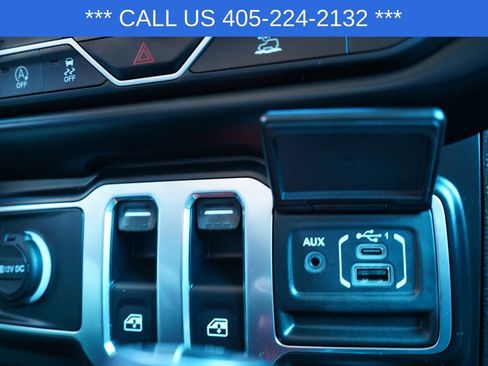 Used 2022 Jeep Wrangler Rubicon AWD/4WD image 35