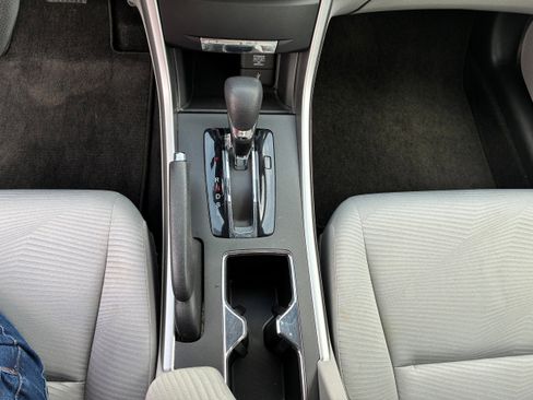 Used 2015 Honda Accord LX image 15