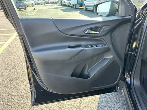 Certified 2024 Chevrolet Equinox LT image 12