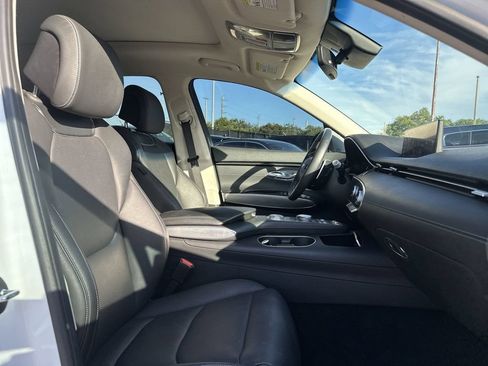 Used 2023 Genesis GV70 2.5T w/ Select Package AWD/4WD image 23