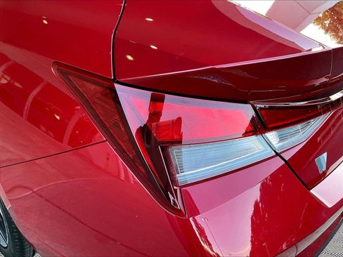 Used 2023 Hyundai Elantra SEL w/ Convenience Package FWD image 21