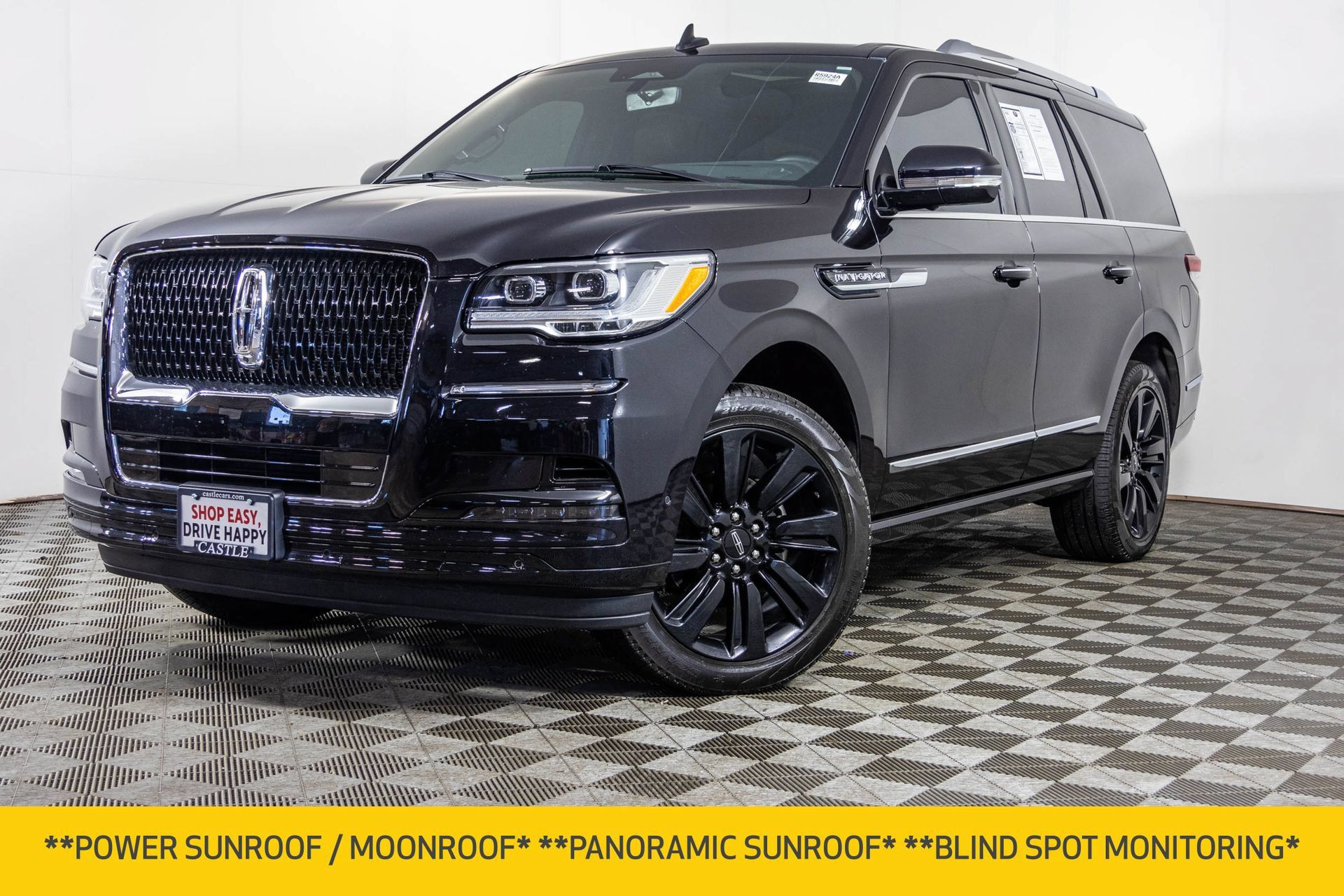 Used 2024 Lincoln Navigator Reserve w/ Monochromatic Package AWD/4WD image 2