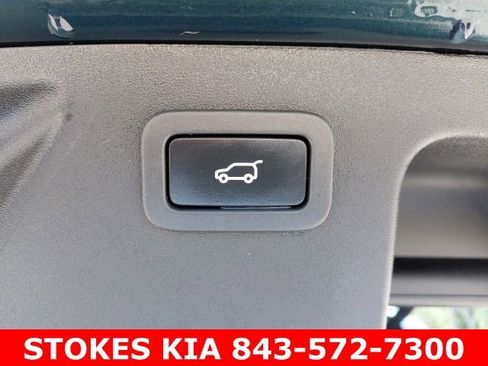 Used 2017 Land Rover Discovery Sport HSE AWD/4WD image 33