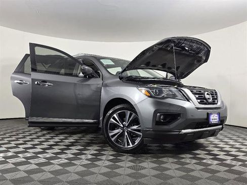 Used 2018 Nissan Pathfinder Platinum AWD/4WD image 55