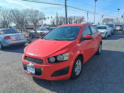 Used 2015 Chevrolet Sonic LT image 4