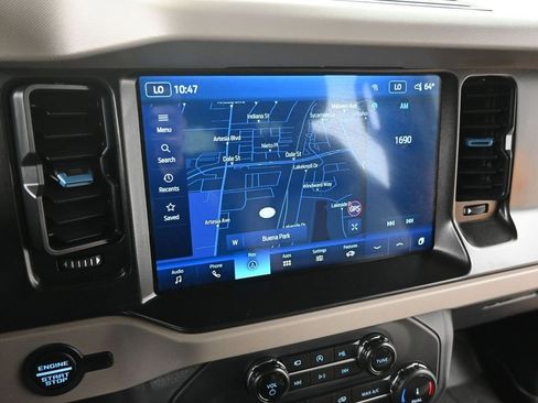 Used 2022 Ford Bronco Wildtrak image 15