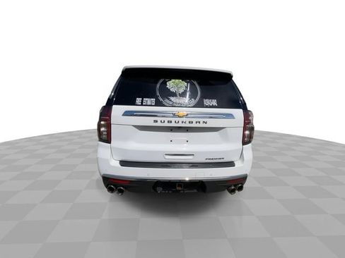Used 2022 Chevrolet Suburban Premier AWD/4WD image 9