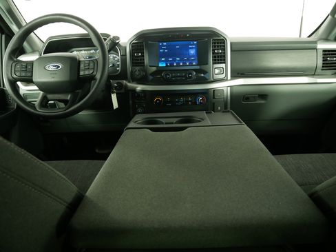 Certified 2022 Ford F150 XLT w/ XTR Package image 17