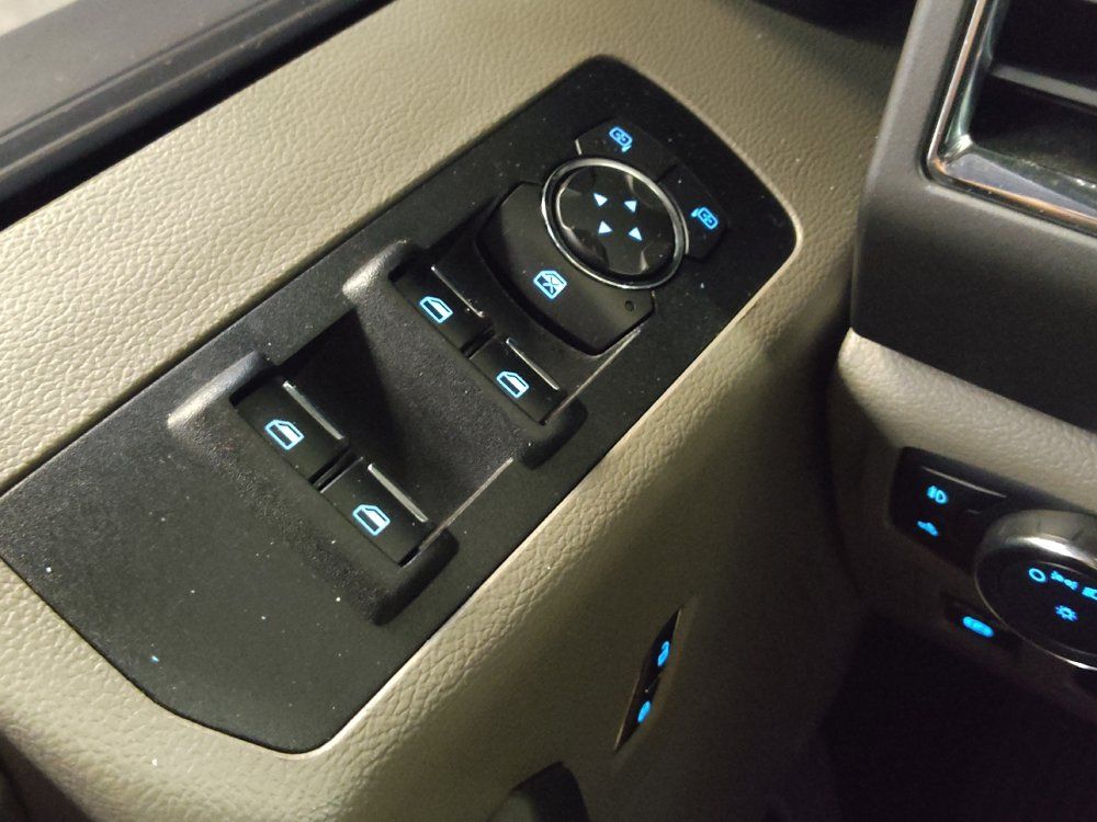 Used 2016 Ford F150 XLT w/ Equipment Group 302A Luxury RWD image 27