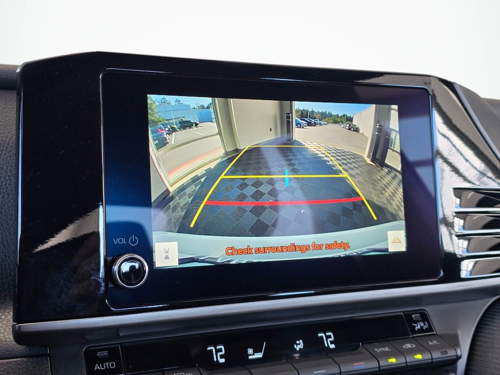 Used 2025 Toyota Camry SE FWD image 26