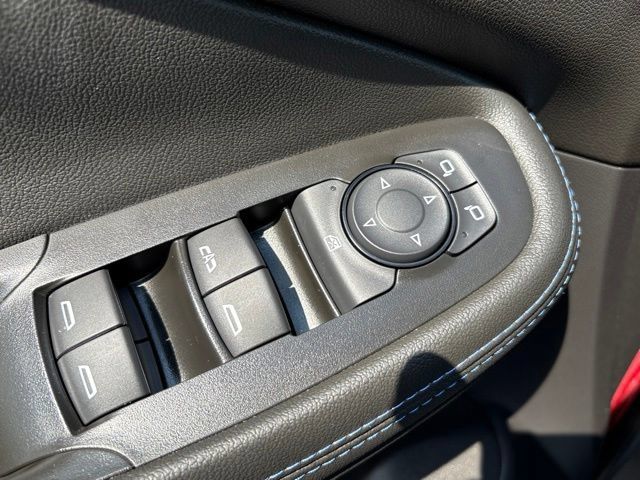 Used 2025 Buick Encore GX Sport Touring AWD/4WD image 11
