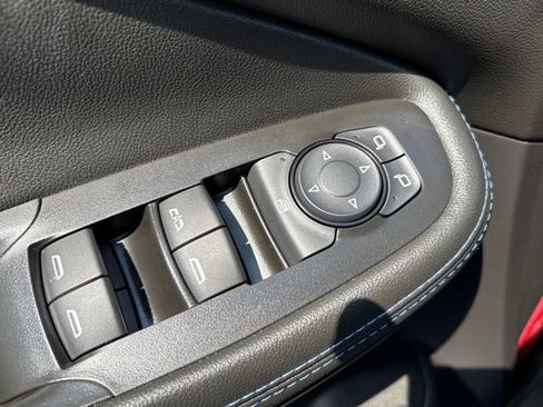 Used 2025 Buick Encore GX Sport Touring AWD/4WD image 11