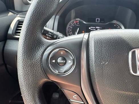 Used 2018 Honda Ridgeline Sport image 23