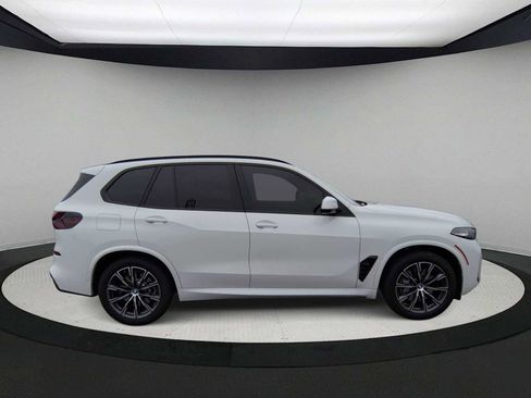 Certified 2024 BMW X5 xDrive50e w/ M Sport Package image 9