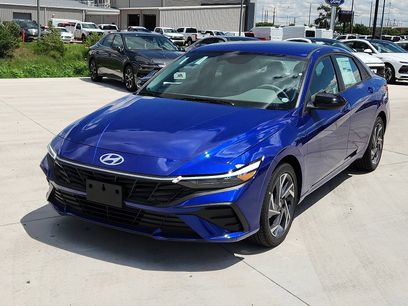 New 2025 Hyundai Elantra Sport