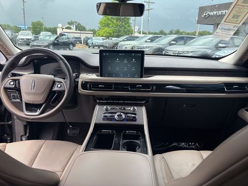 Used 2023 Lincoln Aviator Grand Touring w/ Equipment Group 301A AWD/4WD image 31