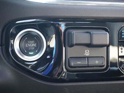 New 2025 GMC Sierra 1500 SLT w/ SLT Premium Plus Package image 34