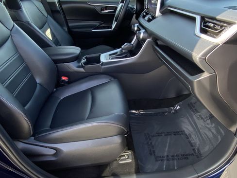 Certified 2024 Toyota RAV4 XLE Premium image 10