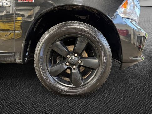 Used 2018 RAM 1500 Express w/ Express Value Package image 11