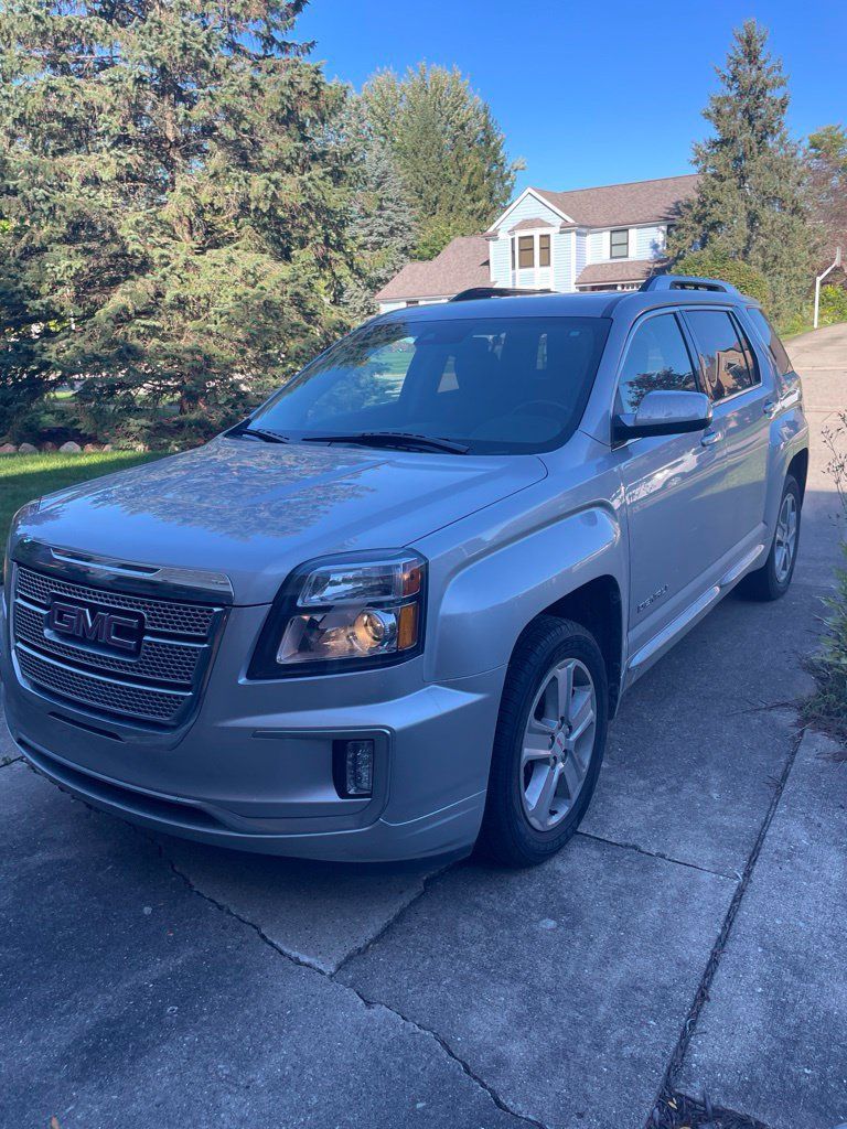 Used 2017 GMC Terrain Denali AWD/4WD image 1