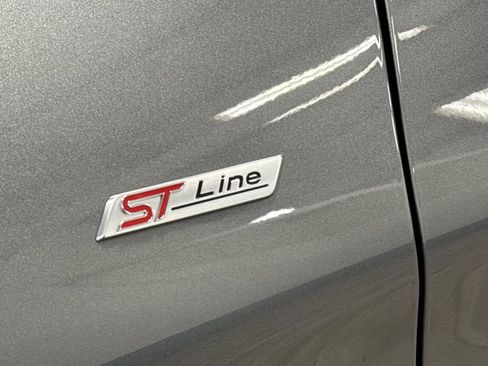 Used 2023 Ford Explorer ST-Line image 37