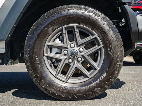 Used 2024 Jeep Wrangler Sport S image 22