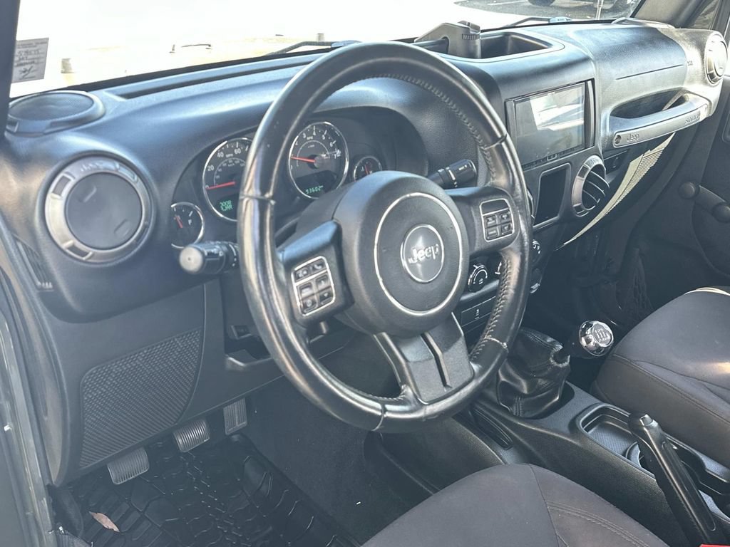 Used 2015 Jeep Wrangler Sport AWD/4WD image 2