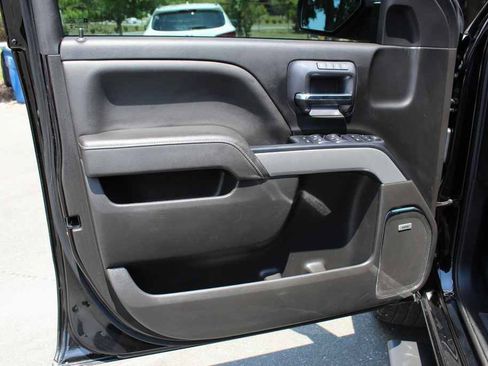 Used 2018 Chevrolet Silverado 1500 LTZ Z71 w/ LTZ Plus Package AWD/4WD image 13