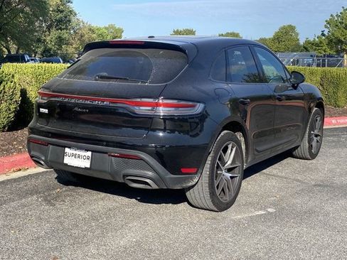 Used 2025 Porsche Macan AWD/4WD image 3