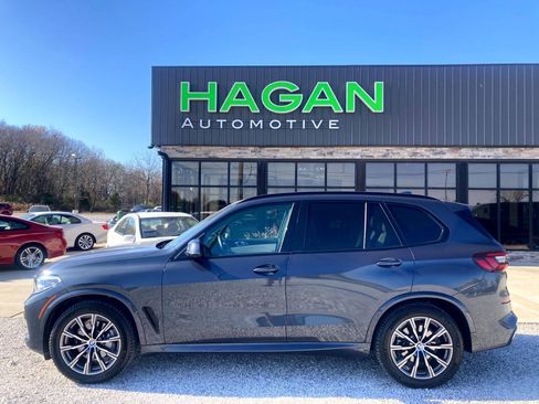 Used 2022 BMW X5 xDrive40i w/ M Sport Package AWD/4WD image 1