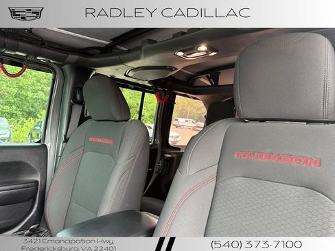 Used 2021 Jeep Wrangler Unlimited Rubicon w/ Cold Weather Group AWD/4WD image 2