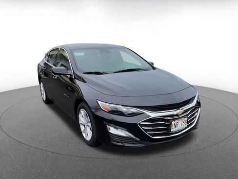 Used 2024 Chevrolet Malibu LT image 3