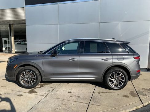 Certified 2022 Lincoln Corsair AWD w/ Equipment Group 101A image 2
