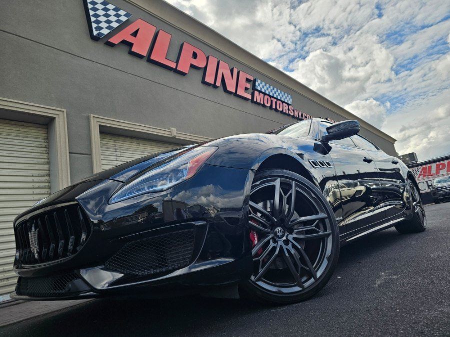 Used 2020 Maserati Quattroporte S GranSport Q4 AWD/4WD image 35