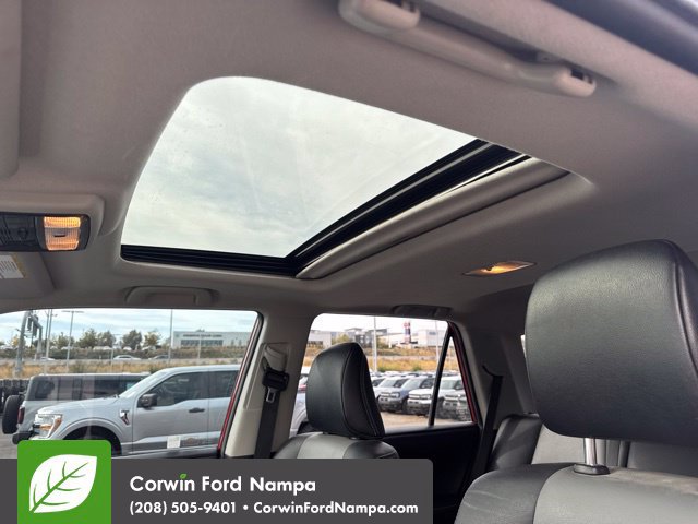 Used 2018 Toyota 4Runner SR5 Premium AWD/4WD image 10
