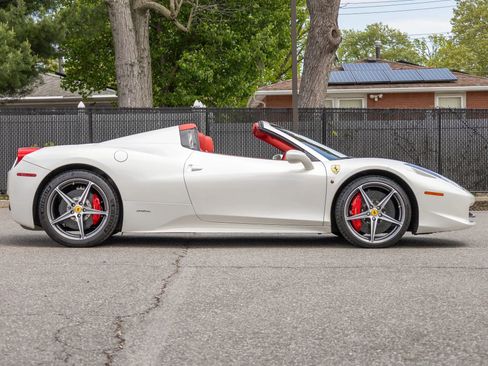 Used 2012 Ferrari 458 Spider RWD image 29