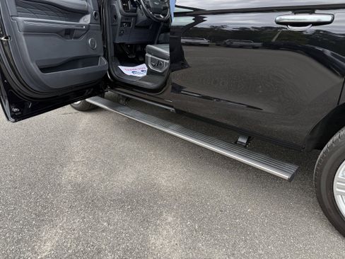 Used 2023 Ford Expedition Max Platinum image 9